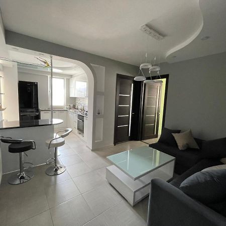 Apartamento Archi Towers Tiflis Exterior foto